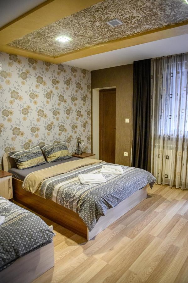 Къща За Гости Мурите Sapareva Banya Ngoại thất bức ảnh